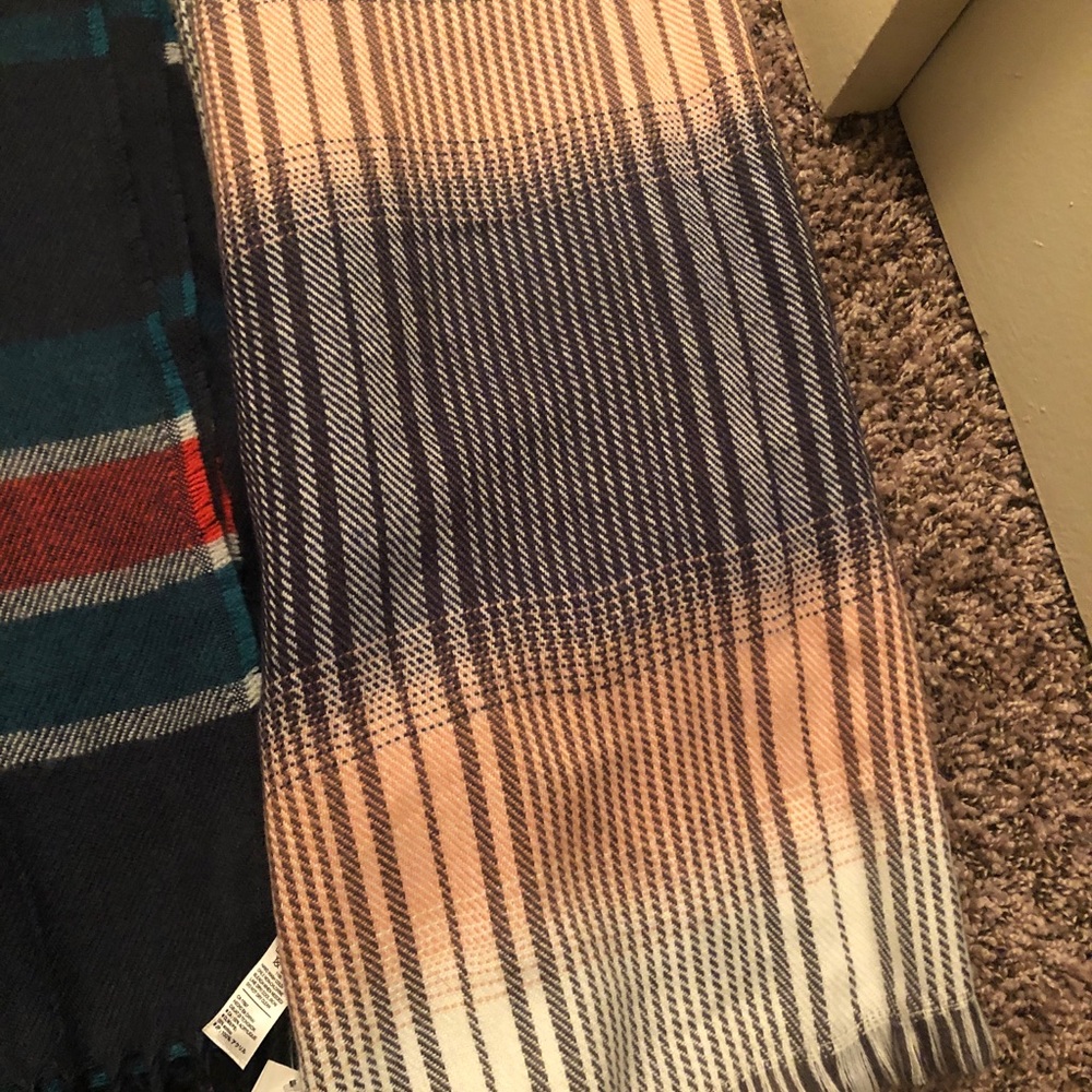 Three Scarf Set - Picture 4 of 6